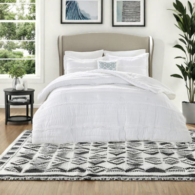 Elegant White Bedding Sets, Microfiber Comforter With Ruffled Design For Queen Bed