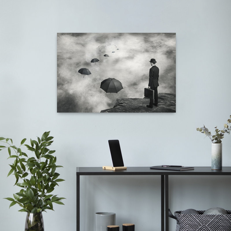 Homme et parapluies flottants, H 16 po x l 24 po