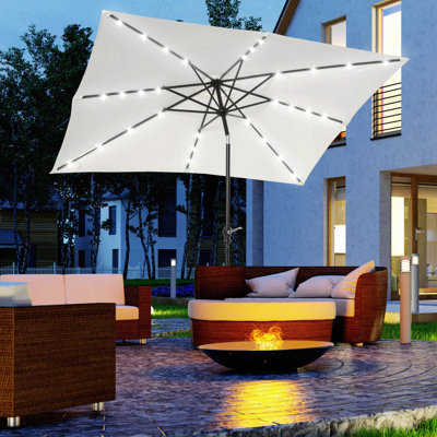 Parasol de patio, parasol solaire 9 pi x 7 pi, parasol de terrasse éclairé à DEL pour table ou base avec inclinaison et manivelle, parasol d'extérieur pour jardin, terrasse, cour, piscine, plage