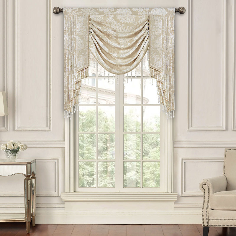 Cantonnière damassé beige, L 39 po x L 45 po