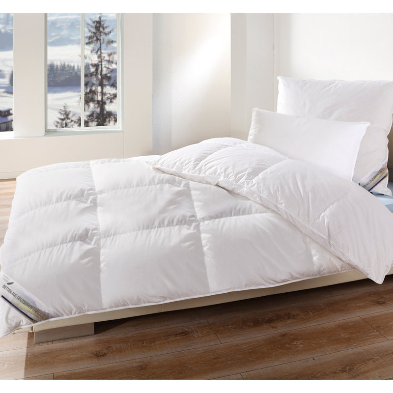 Medium Down Alternative Comforter, 135 x 200cm