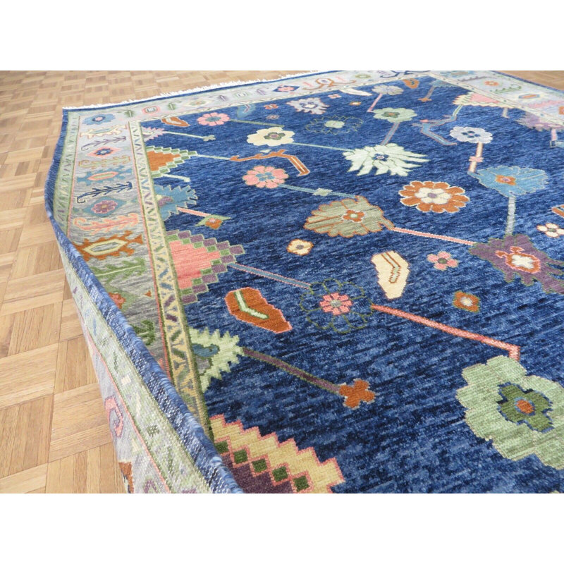 Tapis bleu marine unique de 8 pi x 9 pi 10 po