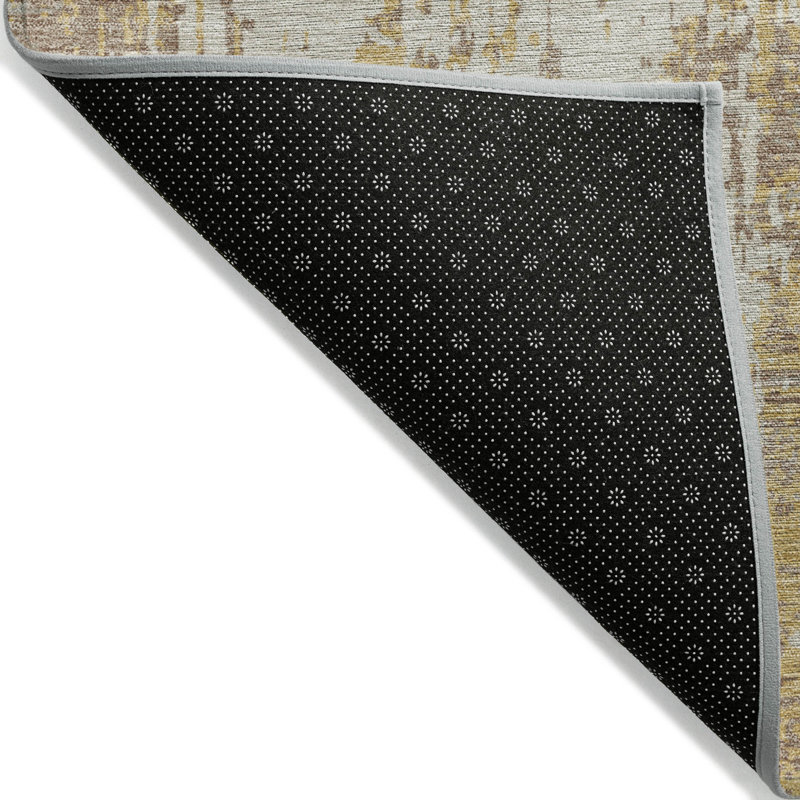 Tapis doré intérieur / extérieur lavable à la machine Chayden ACN1008, Tapis de couloir 2 pi 3 po x 7 pi 6 po