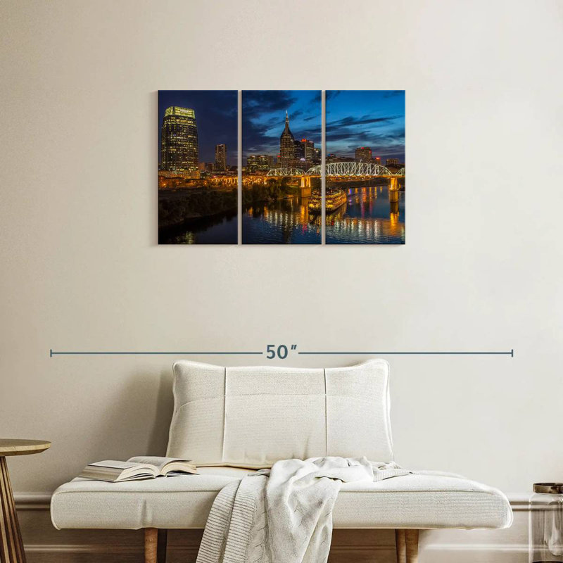 Rorry Nashville Night, 20" H x 33" W