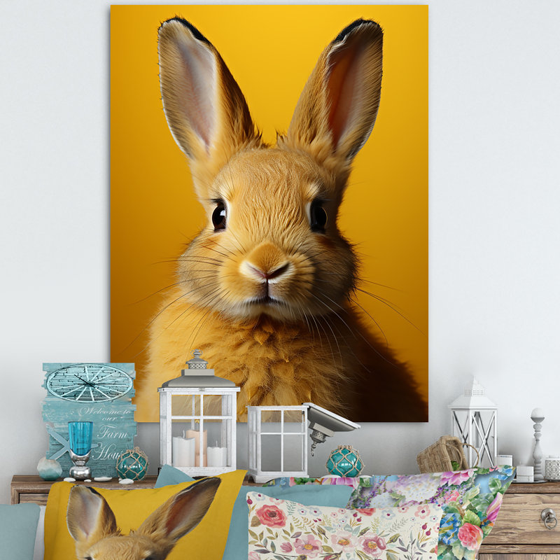 Lapin jaune fantaisiste sur toile, Toile tendue, H 44 po x l 34 po x P 1,5 po
