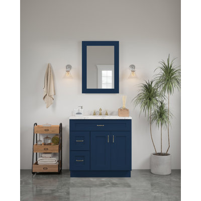 Miroir de salle de bain 24 po x 34 po Shaker
