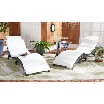 Alois Chaise Lounge Set with Cushion and Table