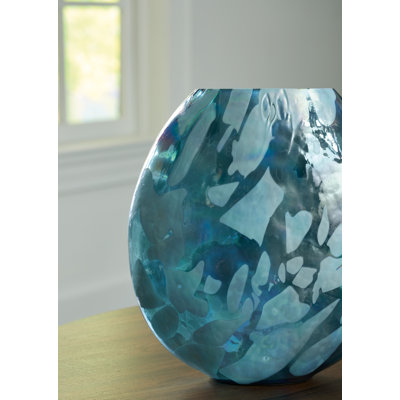 Nakhyla Vase