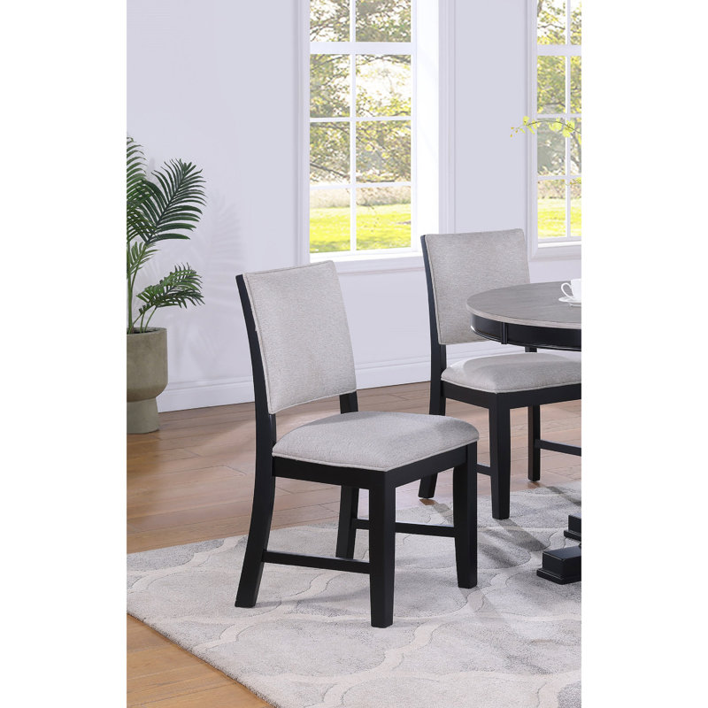 De 2 chaises de salle à manger modernes, rembourrées en gris, structure en bois noir, forme rectangulaire, 2 chaises de pièce, revêtement en tissu, pieds à finition noire, style, matériau en bois