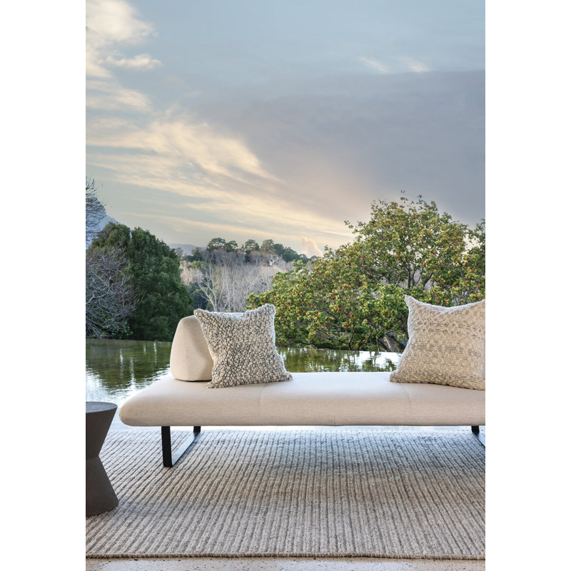 Varaka Rug, Rectangle 6' x 9'