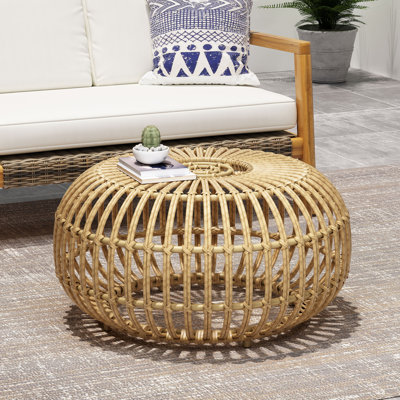 Table d'appoint bohémienne en faux rotin tressé pour l'intérieur et l'extérieur