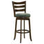 Fauteuil pivotant Mona, tissu vert forêt, finition cerisier foncé-100560979