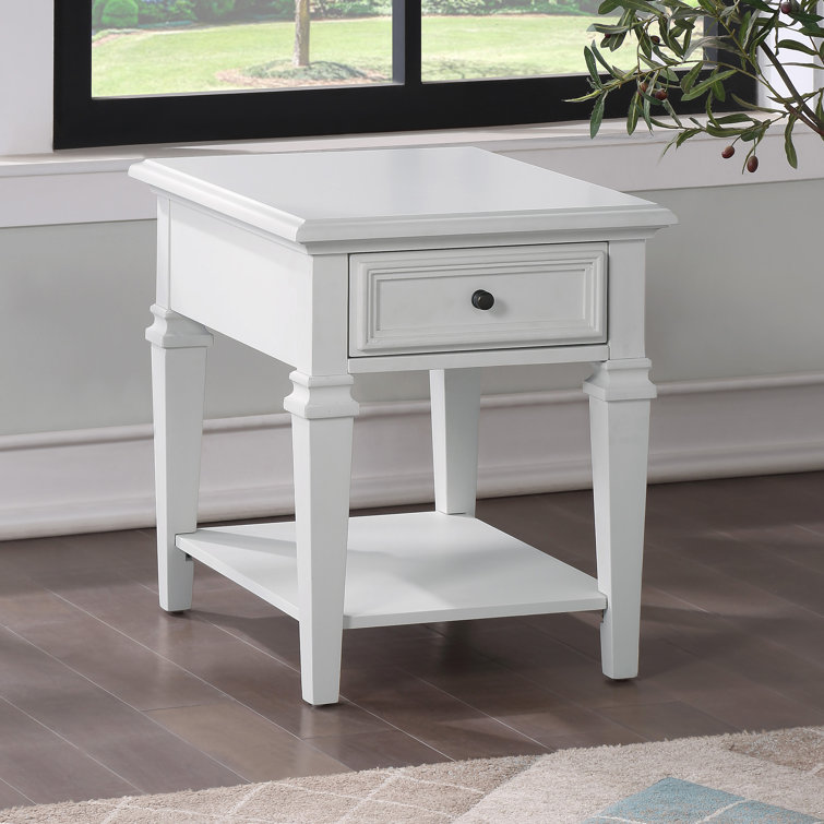 Bellflower 3 - Piece Living Room Table Set