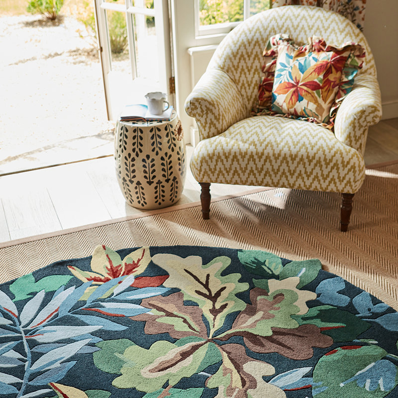 Hand Tufted Wool Floral Area Rug, Round 4'11"