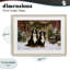 «Barnyard Bernese Mountain Dogs», reproduction sous verre encadrée, design par Tina LeCour-606708064-606708068