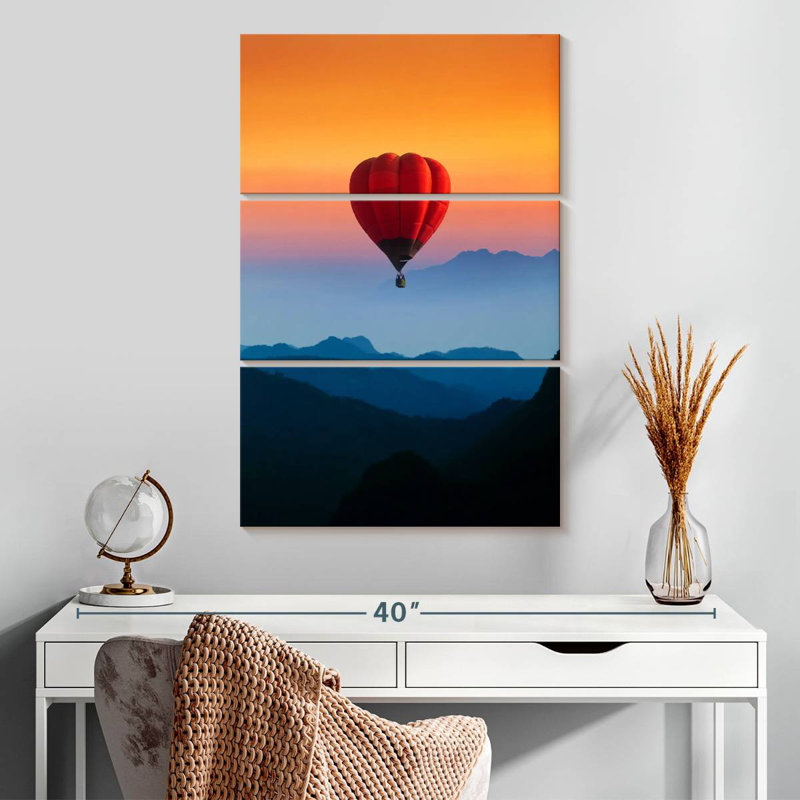 Vol en montgolfière au coucher du soleil, H 32 po x l 20 po
