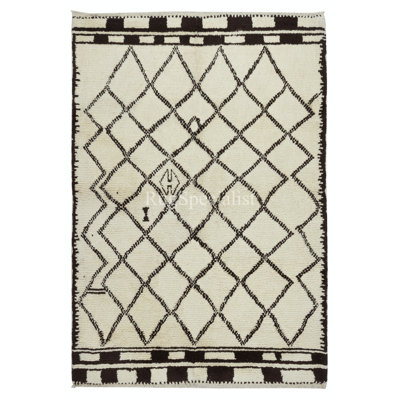 Tapis marocain en laine naturelle non teinte, motif tulu à motif de losanges