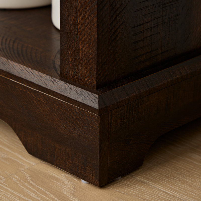 Garde-manger rustique - Grande porte de grange. Intérieur spacieux, tablettes amovibles et réglables. L 39,1 po x l 15,32 po x H 74,4 po, hauteur des tablettes.