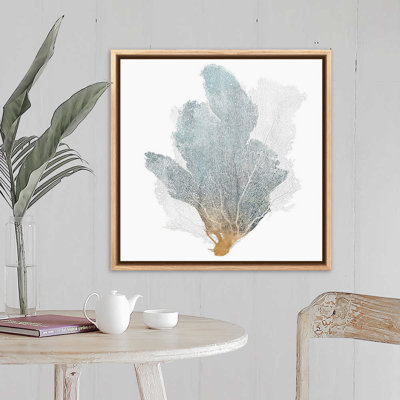 «Delicate Coral II» par Isabelle Z - reproduction d'art sur toile