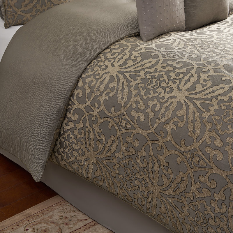 SIGNATURE Clancy 8pc Comforter Set, Queen Comforter + 7  Additional Pieces 