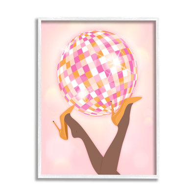 «Disco Ball Retro Dancing Legs» encadré sur bois par Martina Pavlova, impression