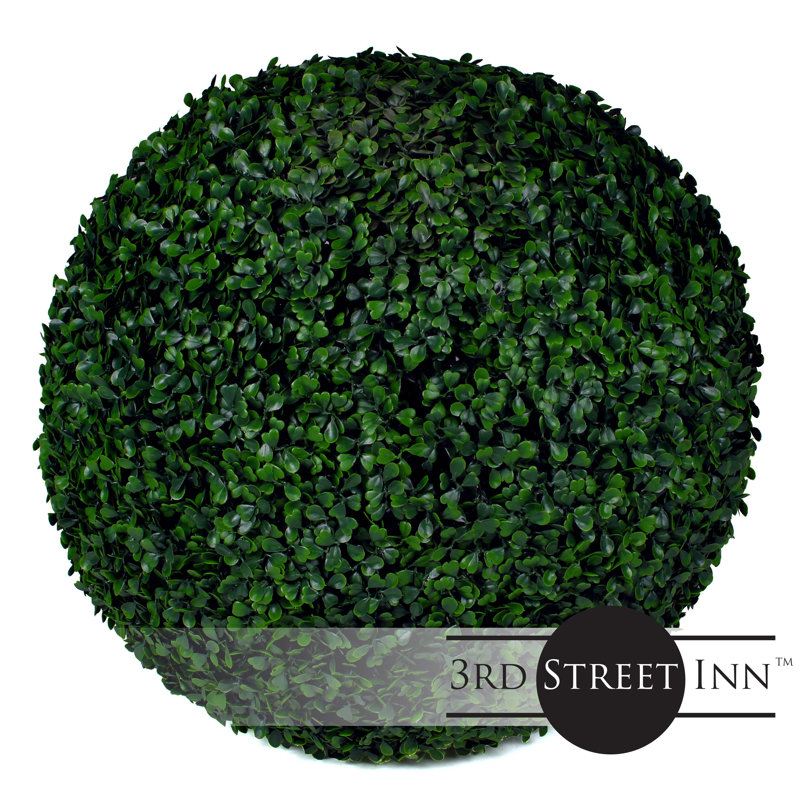 19'' Faux Boxwood Topiary, 1