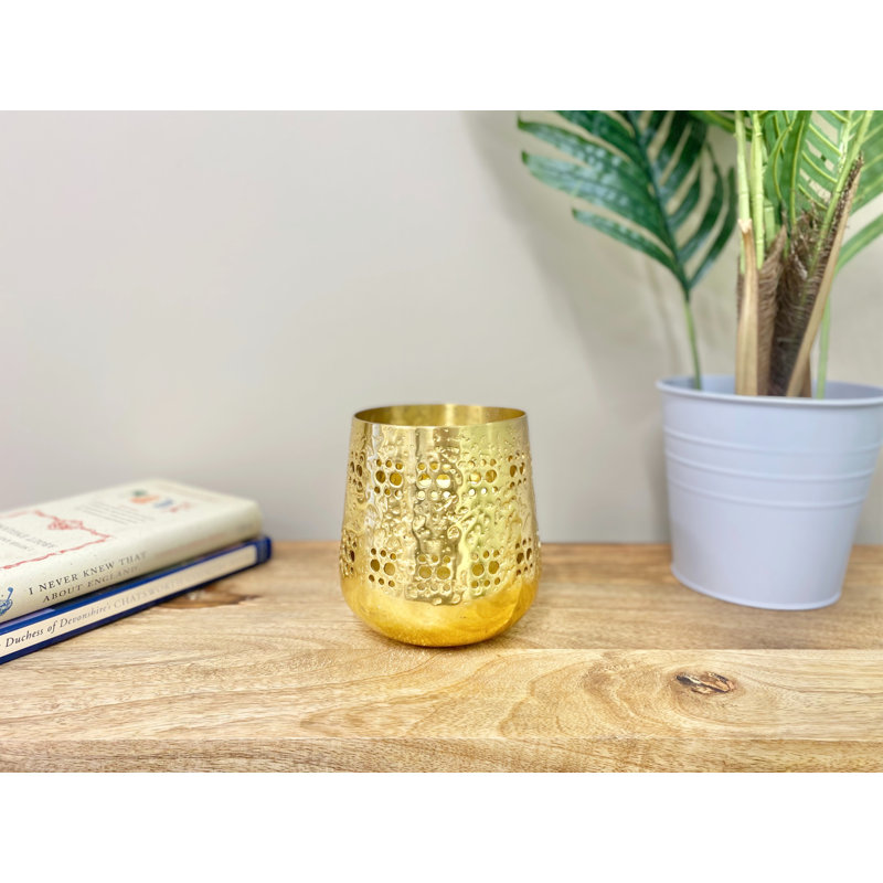 Metal Tabletop / Centrepiece Tealight Holder, 13.50cm H x 13cm  W x 13cm D