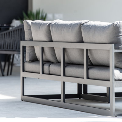 Harper 5 - Person Seating Group with Cushions
