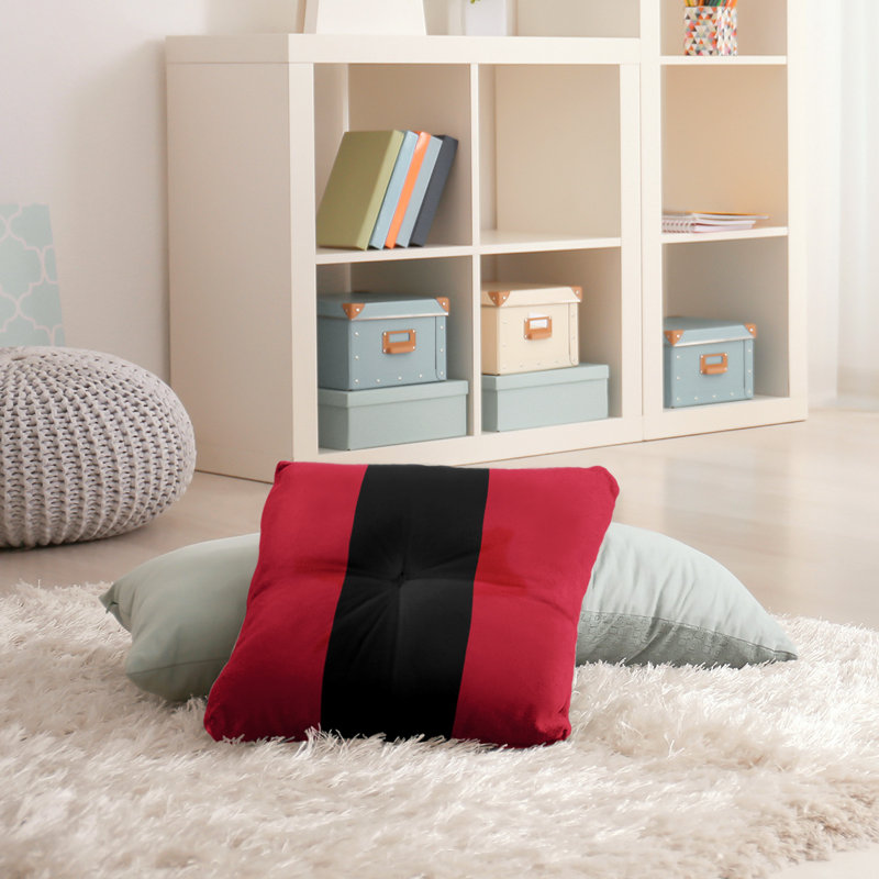 Coussin de sol touffeté retour atlanta, 26 po x 26 po, Rouge / Noir