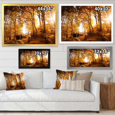 Chemin à travers une forêt enchantée - œuvre d'art traditionnelle sur toile