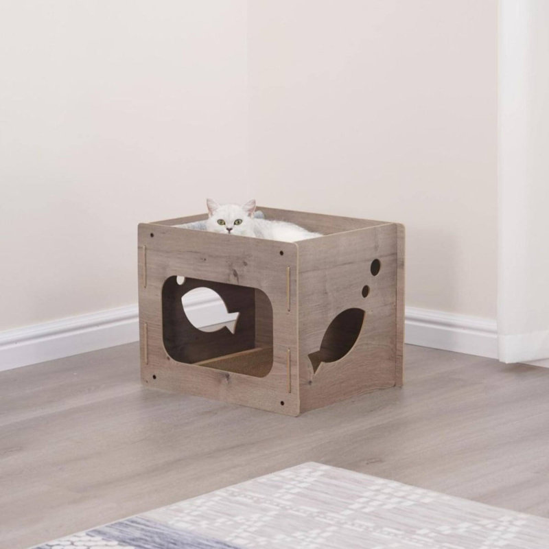 12.5" Cat House with Fish Detailing