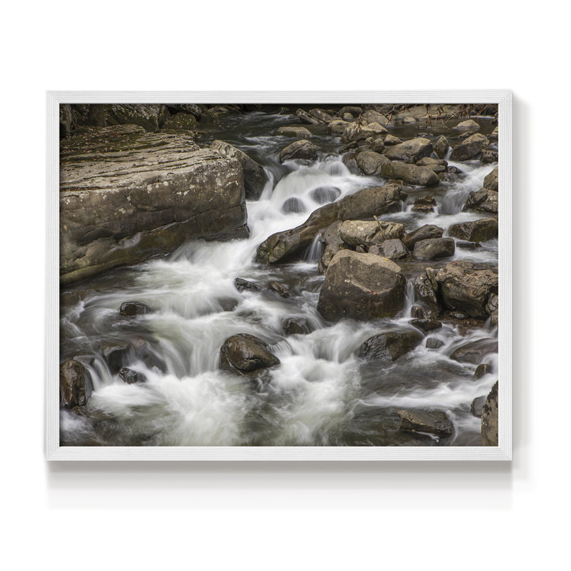 Rushing Calm -Framed Print - Restickable, H 11 po x l 14 po, Blanc