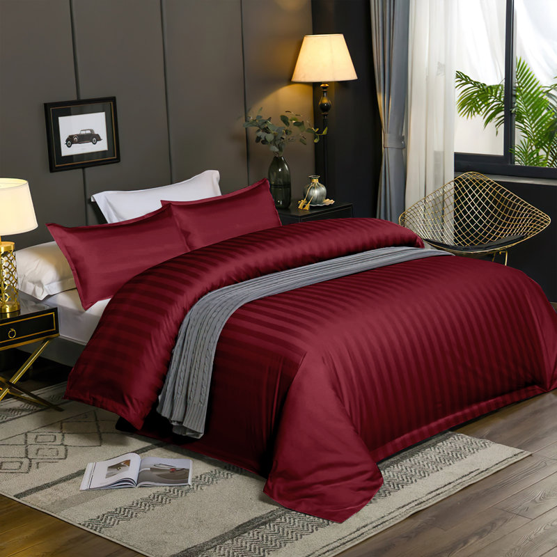 Microfibre 250 Thread Count Reversible Stripe Duvet Cover set for rooms, Single - 1 Standard Pillowcase, Burgundy