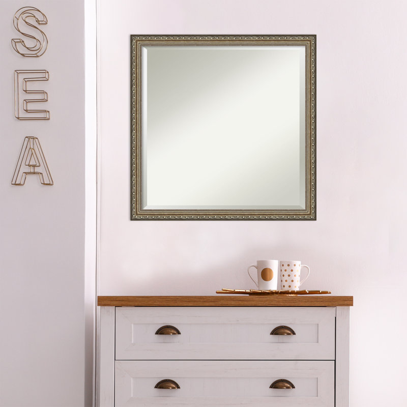 Miroir de salle de bain biseauté traditionnel Grantley, H 22,25 po x l 22,25 po x P 1 po
