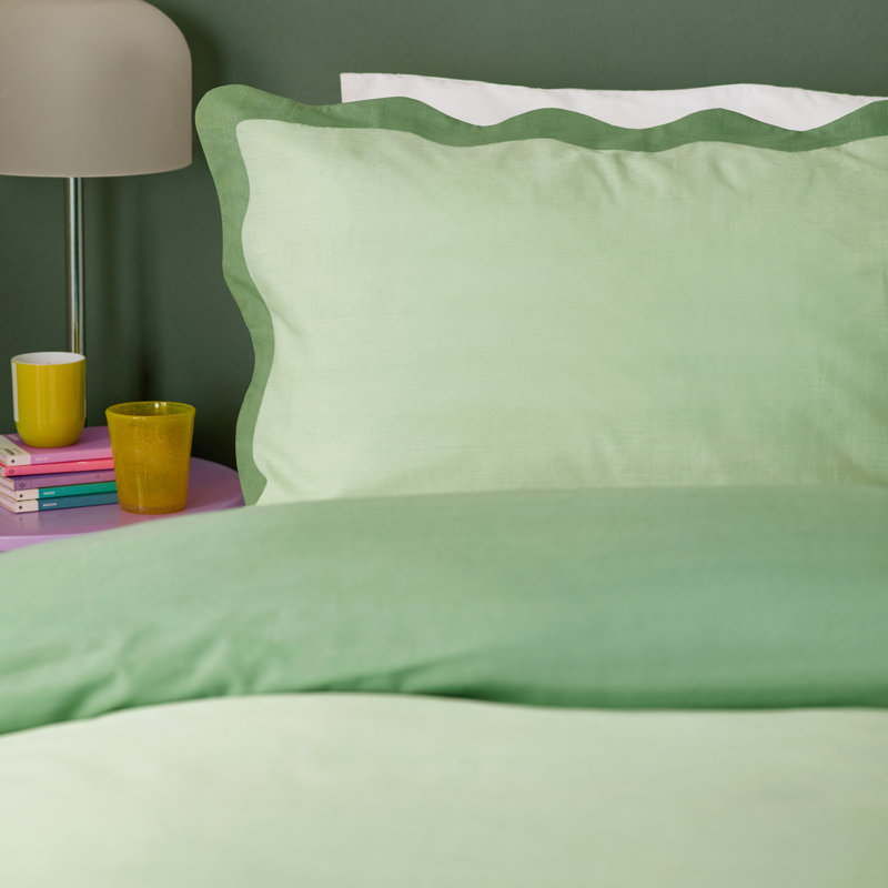Wiggle Scallop Cotton Blend No Pattern Duvet Cover Set with Pillowcases Included, Green