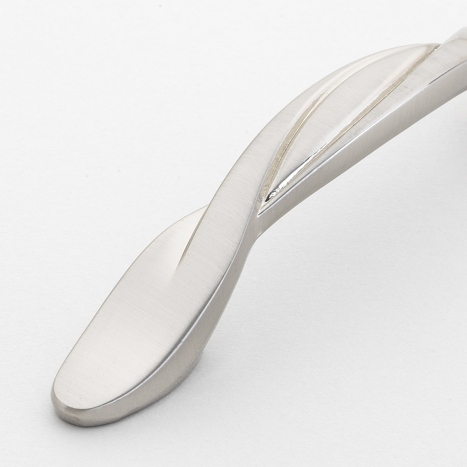 Classic Twisted Arch Cabinet Pull, Satin Nickel