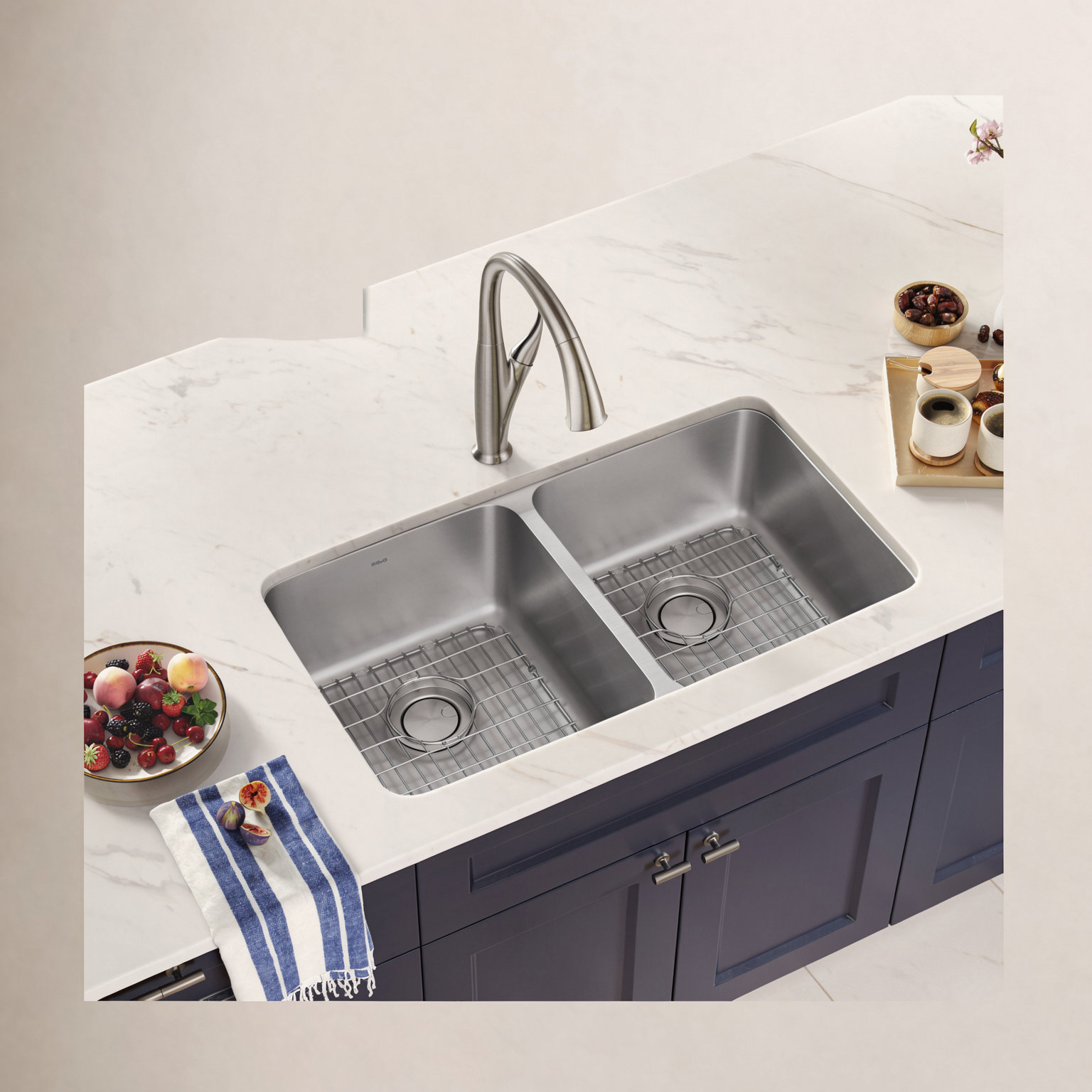 Dex™ Series 33" Undermount Double Bowl Sink