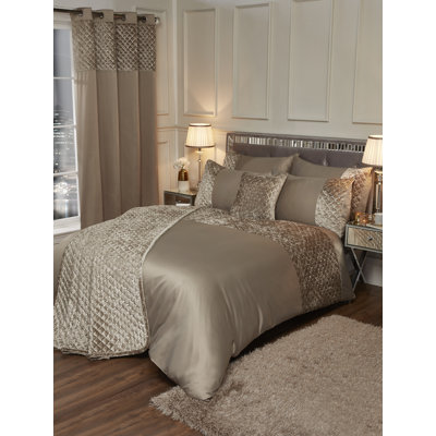 Glamour Microfiber Solid Colour Duvet Cover Set with Pillow Shams