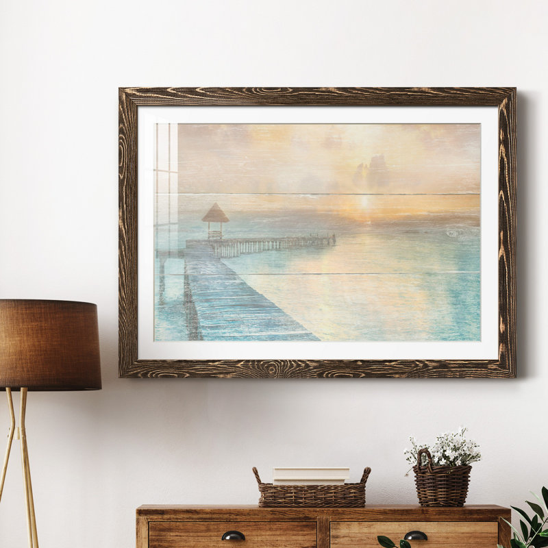 «Gather at the Beach» - Peinture encadrée, H 24 po x l 18 po x P 1,5 po, Encadré de bois de noyer