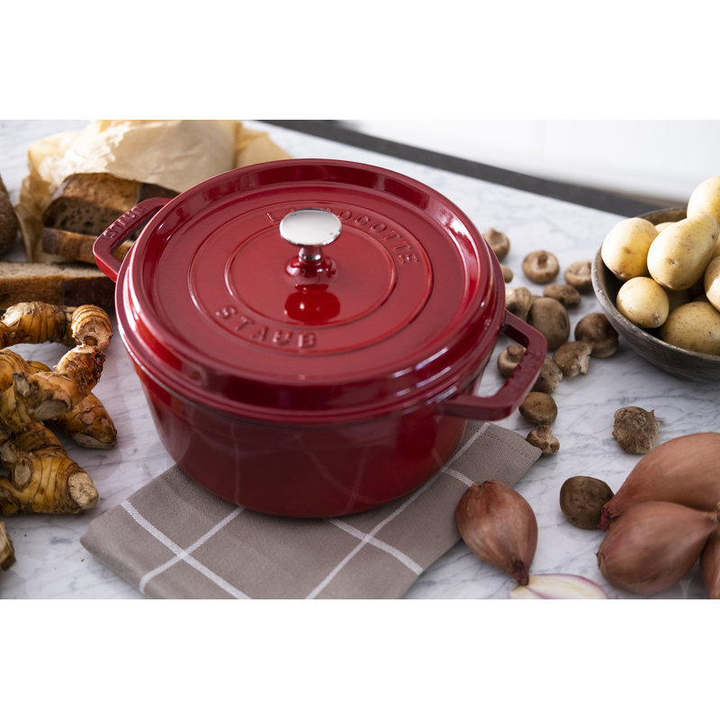 La Cocotte Cast Iron Round Cocotte, Cherry, 5.5 quarts