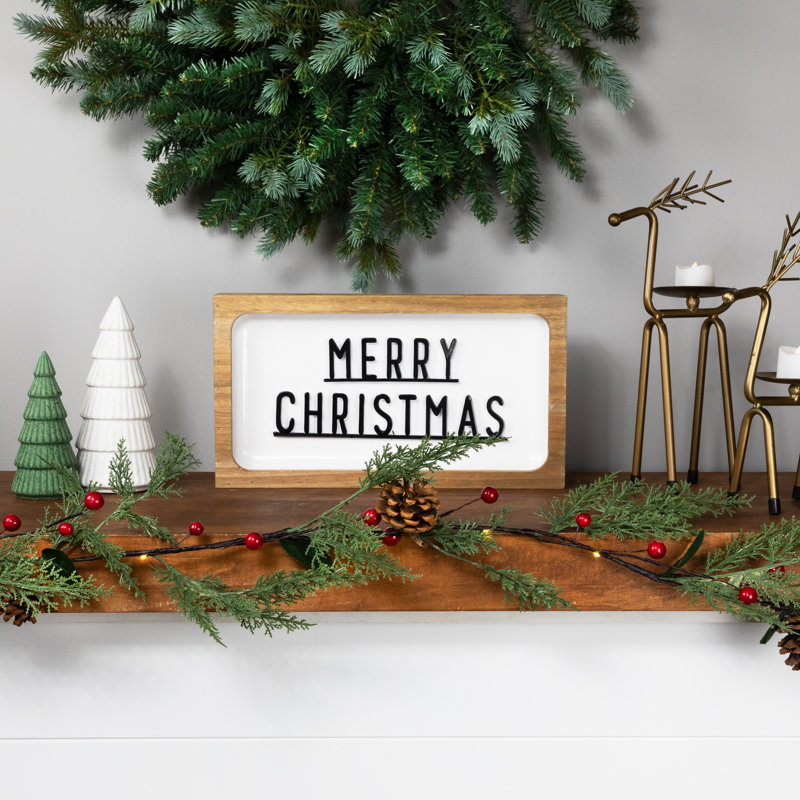 Pre-Lit B/O Pinecone Berry And Leaf Christmas Garland - 4.5' - Warm White Lights