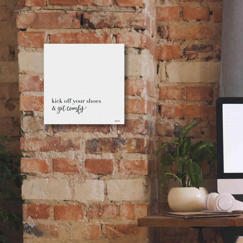 Latitude Run® 'Kick Off Your Shoes' By Imperfect Dust, Giclee Canvas Wall Art, H 12 po x l 12 po x P 0,75 po