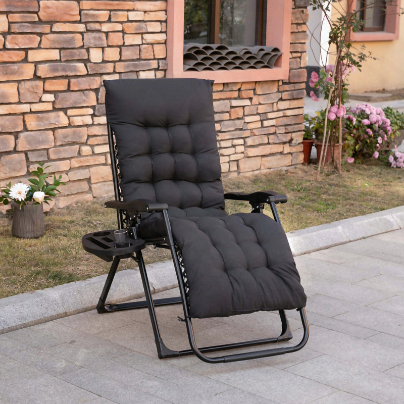 Outsunny Zero Gravity Folding Lounge Chair with Padded Cushion, Black