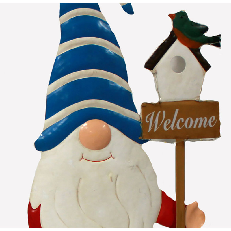 Gnome avec piquet de jardin