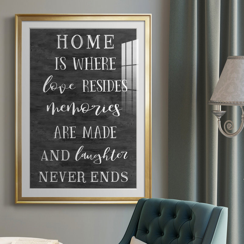 «Love Resides» - Reproduction d'art textuel avec cadre photo, H 30,5 po x l 42,5 po x P 1,5 po, Or