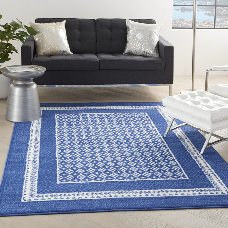 Tapis bleu marine en polypropylène tissé à la machine Cauy, Rectangle 4 pi x 6 pi