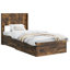 Bed-929644942