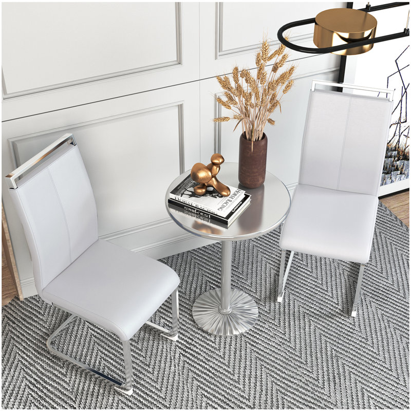 Chaise d'appoint blanche Cenka