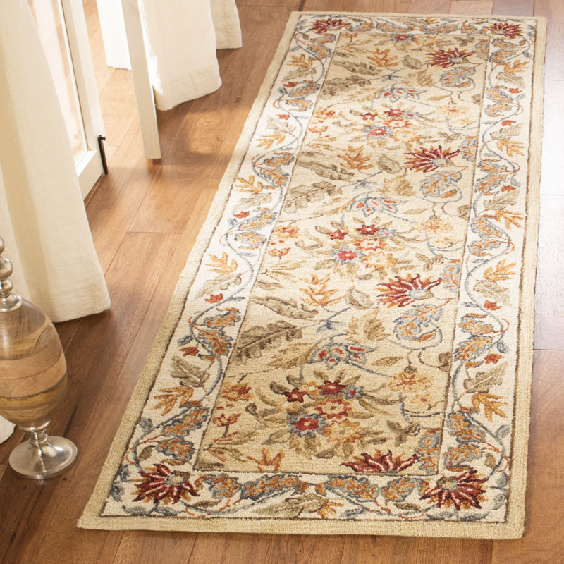 Chelsea Oriental Area Rug In Ivory, Runner 76 x 183 cm