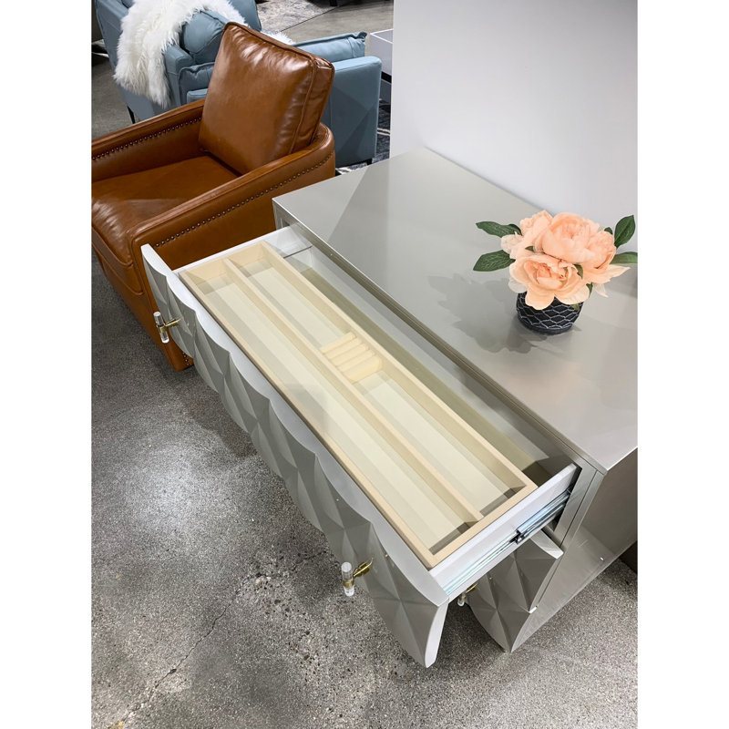 Console métallique argentée et champagne avec rangement spacieux et tiroir latéral de l'armoire avant en métal